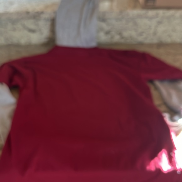 Women’s WSU Long Sleeved Layered Looking Hooded Shirt/Sweatshirt. - Picture 4 of 4